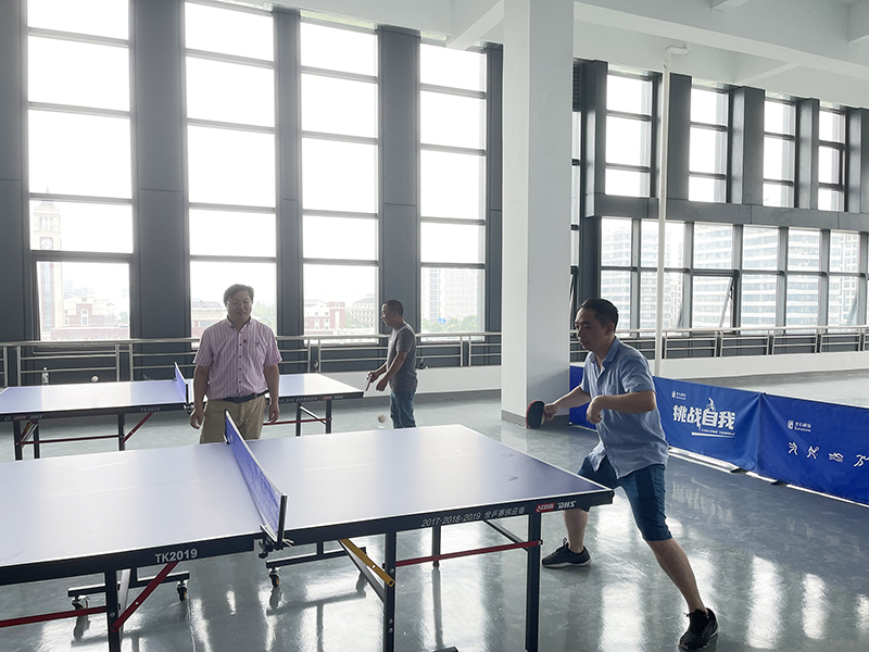 乒乓球.jpg 乒乓球.jpg